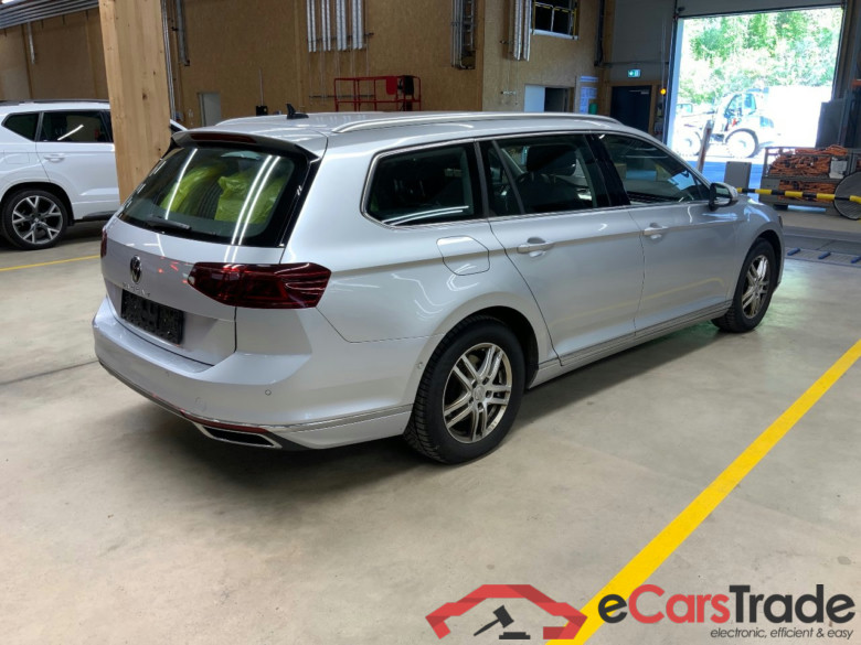 Volkswagen Passat Variant 2.0 TDI Elegance 150Hp Aut. LED-Matrix Navi ACC 1/2 Sport-Leather-Alcantara KeylessGo Klima PDC ... #3