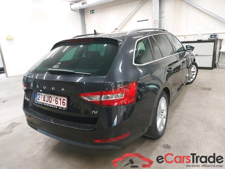 SKODA - SKO SUPERB COMBI TSI iV 218PK DSG6 Clever Pack Safety & Lane & Side Assist & Towing Hook * HYBRID * #2
