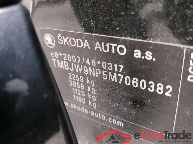 SKODA - SKO SUPERB COMBI TSI iV 218PK DSG6 Clever Pack Safety & Lane & Side Assist & Towing Hook * HYBRID * #6
