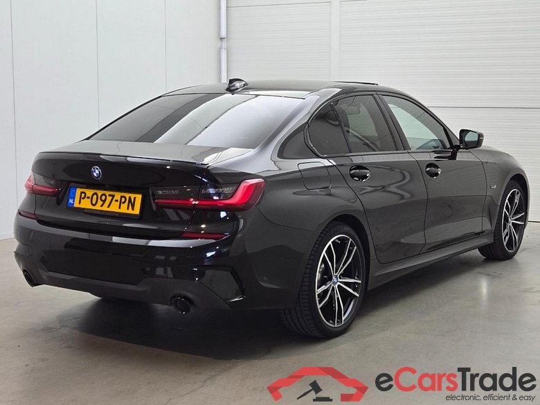 BMW 3-serie 320e Business Edition Plus #4