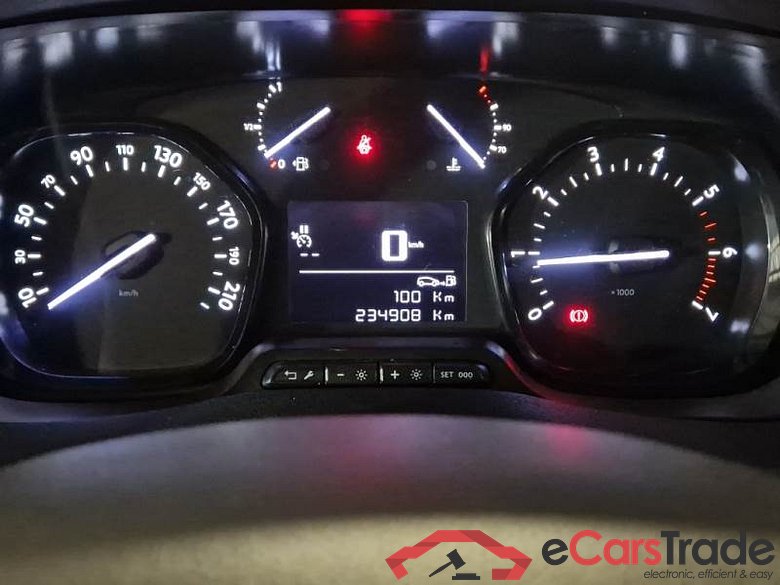 PEUGEOT EXPERT / 2016 / 4P / FURGONE 2.0 BLUEHDI 120 PREMIUM STANDARD #4