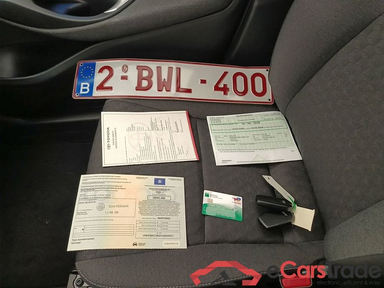 Toyota Yaris 1.5 VVT-i Hybrid Iconic e-CVT 5d #4