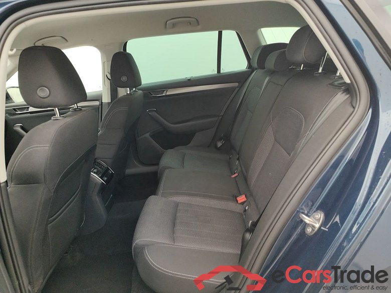 Skoda Superb Combi 2.0 CRTDI 90kW DSG7 Style 5d #4