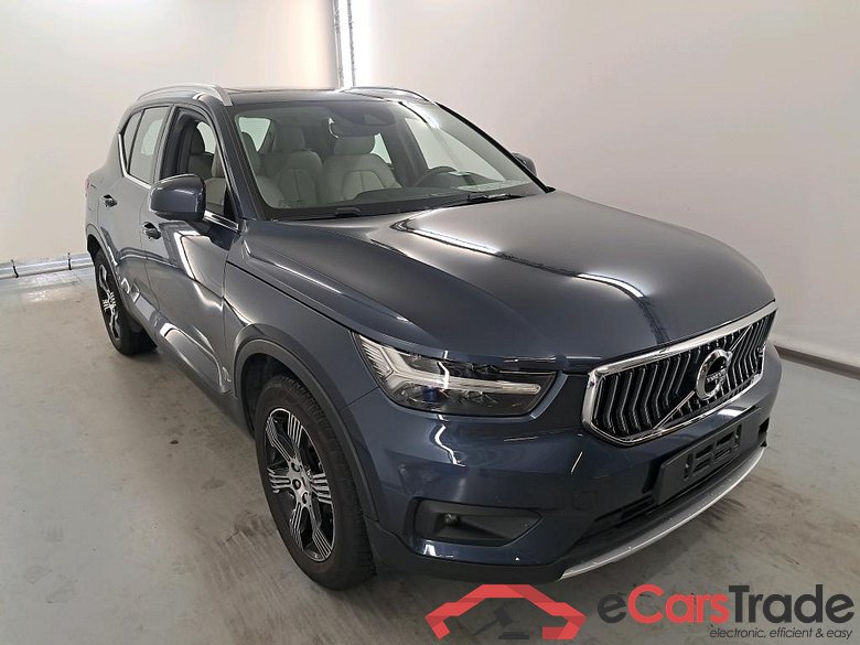 VOLVO XC40 2.0 B4 AWD MHE Inscription Geartronic #2