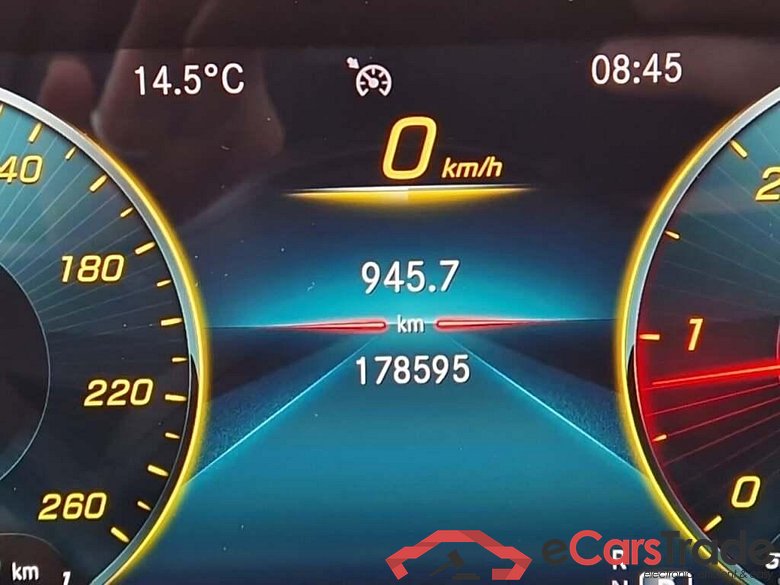 MERCEDES-BENZ CLA-klasse Shooting Brake 180 d Bns Sol. AMG AUT. #4