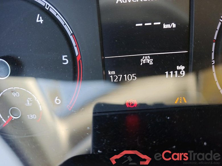 VOLKSWAGEN T-Roc / 2017 / 5P / todoterreno Edition 1.6 TDI 85kW (115CV) #5