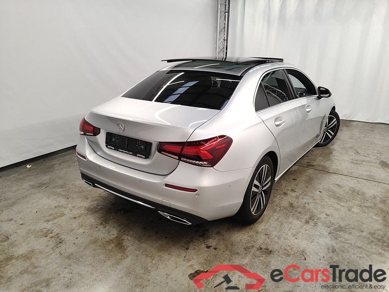 Mercedes-Benz A-Klasse Limousine A 180d DCT Business Solution 4d #2