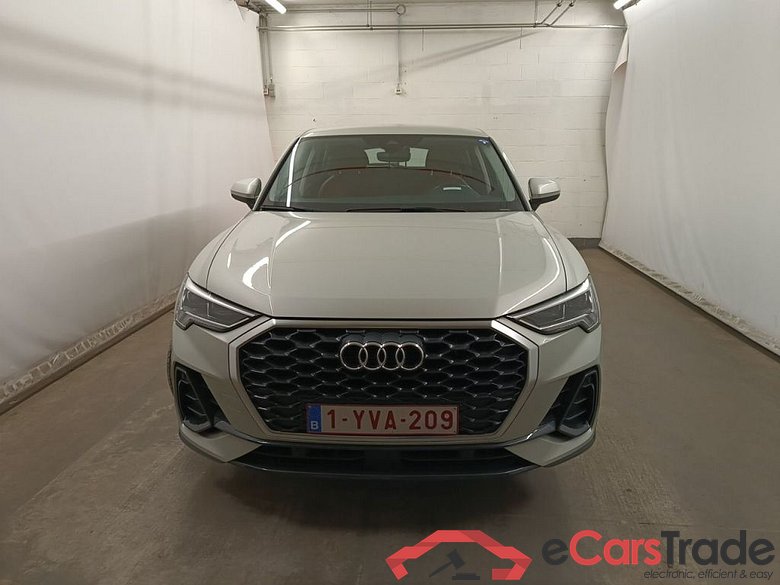 Audi Q3 Sportback 35 TFSI S tronic 5d #5