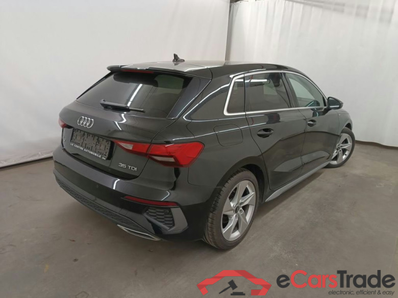 Audi A3 Sportback 2.0 35 TDi 110kW S tronic S line 5d #2