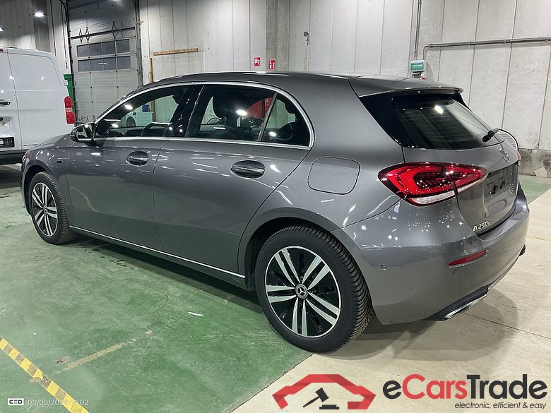 MERCEDES-BENZ A-Klasse 1.3 A 250 E DCT BUSINESS SOLUTION #3