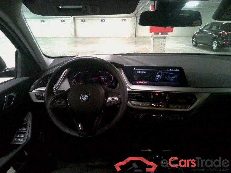 BMW 118i Aut. LED-Xenon LC-Pro Navi KeylessGo Klima PDC ... #5