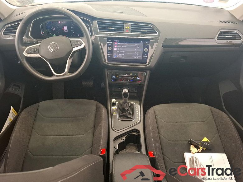 VOLKSWAGEN Tiguan / 2020 / 5P / SUV 1.4 eHybrid 245 DSG6 Elegance #5