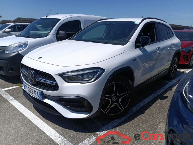 Mercedes GLA 250e Plug-In Hybrid AMG Night Aut. LED-Xenon Widescreen Sound Ambient Navi 1/2 Sport-Leather-Alcantara KeylessGo Camera Klima PDC ... #1