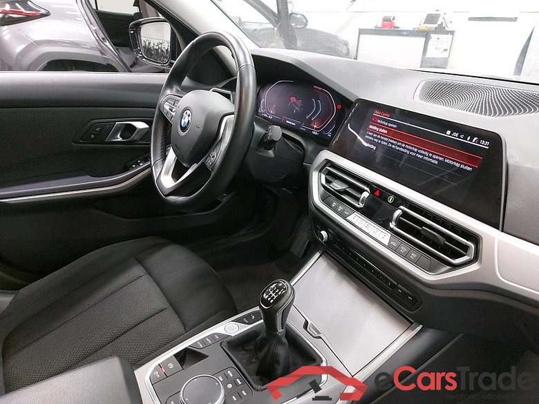 BMW 318d LED-Xenon LC-Pro Navi KeylessGo Camera Klima PDC ... #5
