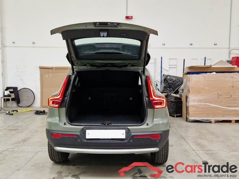 VOLVO XC40 / 2021 / 5P / SUV T5 RECHARGE PLUG-IN AUTO PLUS BRIGHT #5