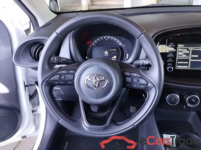 TOYOTA Aygo X 1.0 VVT-i MT Play #6
