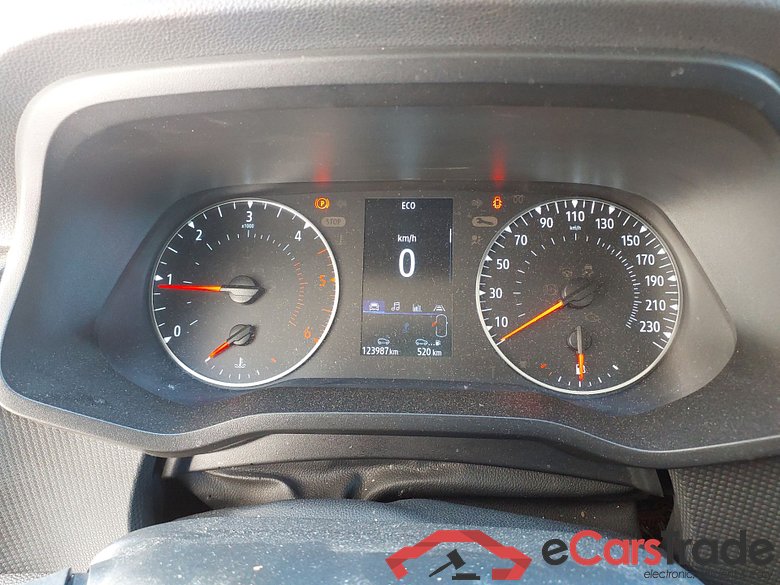 RENAULT Trafic 2.0D 131CV  #4