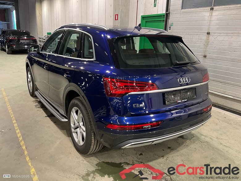 AUDI Q5 2.0 40 TDI S TRONIC QUATTRO B. ED. ADV #3