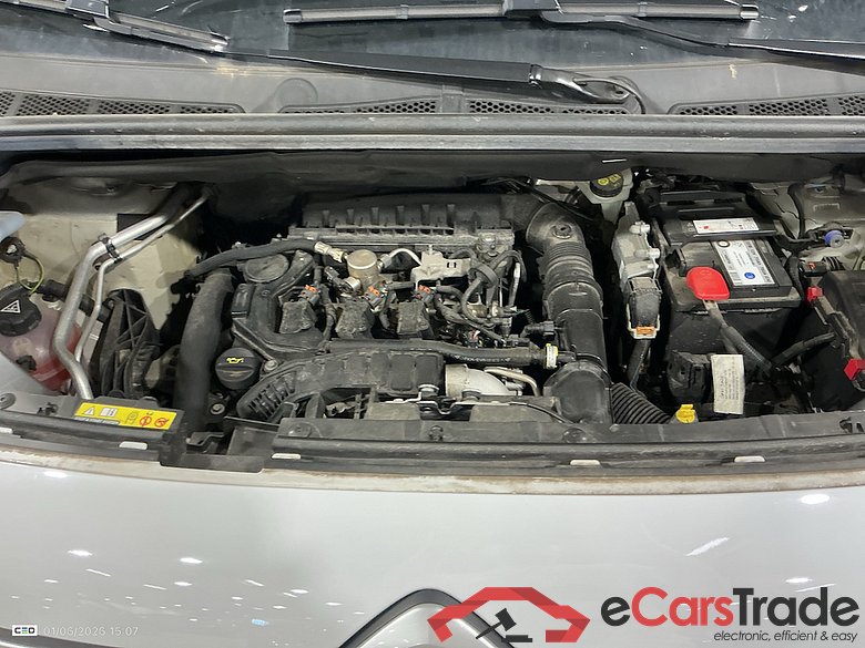 CITROAu2039N BERLINGO 1.2 PURETECH 110 S-S M LIGHT CLUB #6