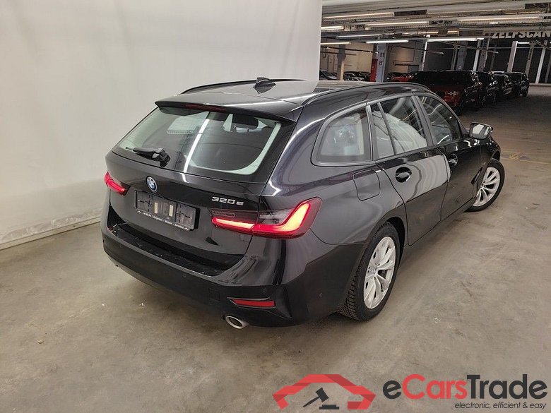 BMW 3 Reeks Touring 320e (150 kW) 5d #2