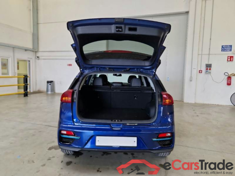 KIA NIRO / 2019 / 5P / BERLINA E-NIRO 64 KWH EVOLUTION #5