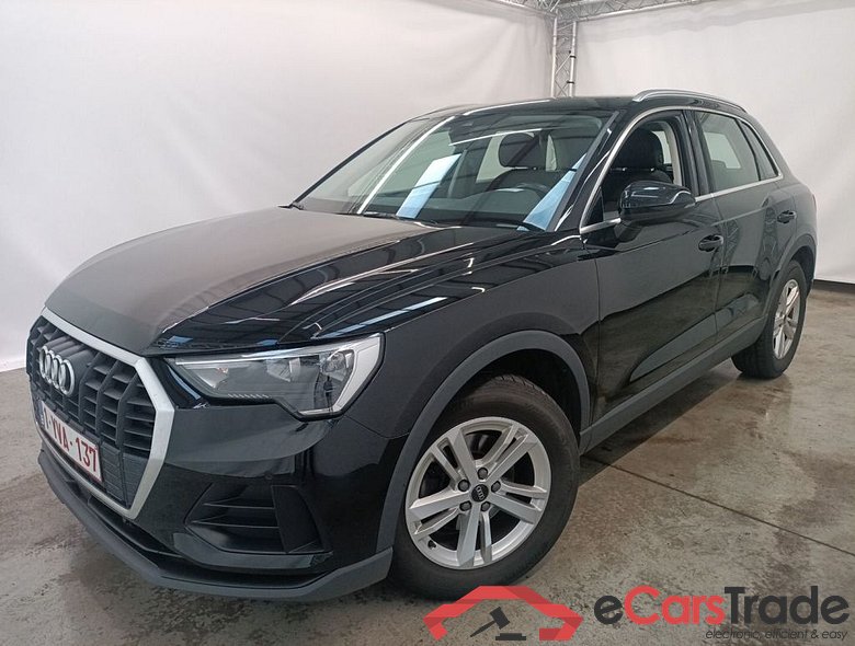 Audi Q3 35 TDI S Tronic Business Edition 5d