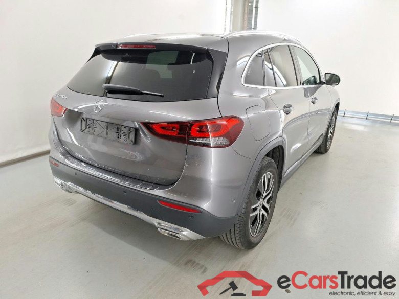 MERCEDES-BENZ GLA 1.3 GLA 250 E #4