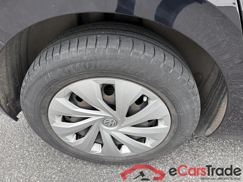 VOLKSWAGEN Polo New Polo Comfortline 1.0 TSI  70 kW (95 ch) 5 vitesses manuel #6