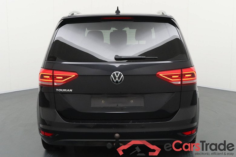 Volkswagen Touran Carat 2.0 Tdi 115 DSG7 #4