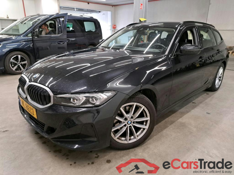 BMW - BMW 3 TOURING 318dA 150PK With Climatic & Navigation