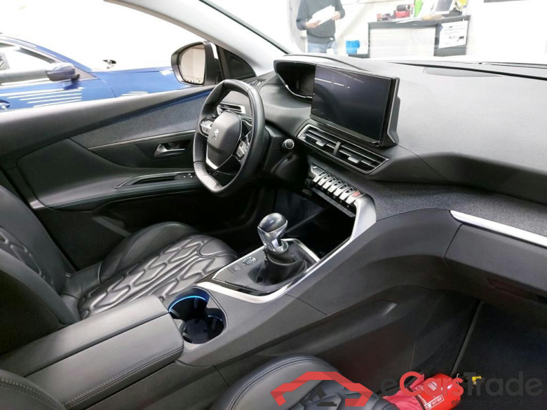 PEUGEOT - PEU 3008 PureTech 130PK Allure With Nappa Leather Heated Seats & Towing Hook * PETROL * #3