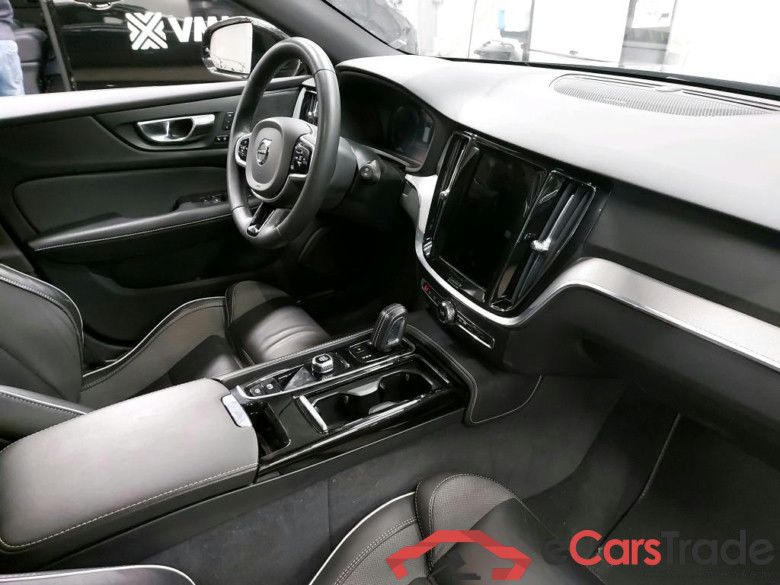 VOLVO - VOL V60 T6 Recharge 341PK 4x4 Geartronic R-Design & Pack Business II With Nappa Leather & Harman Kardon & 19 Inch Alloy * HYBRID * #3