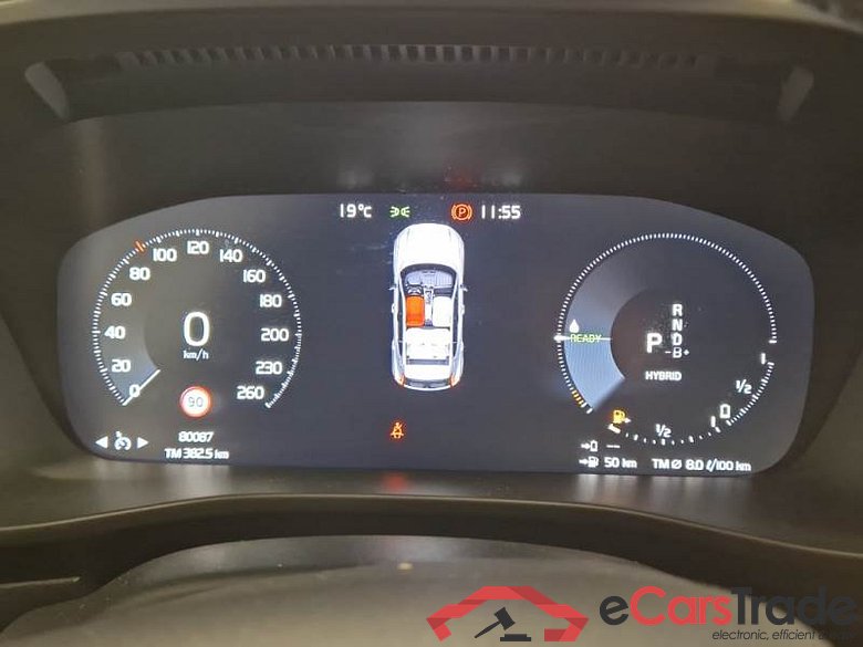 VOLVO XC40 / 2021 / 5P / SUV T5 RECHARGE PLUG-IN AUTO CORE #4