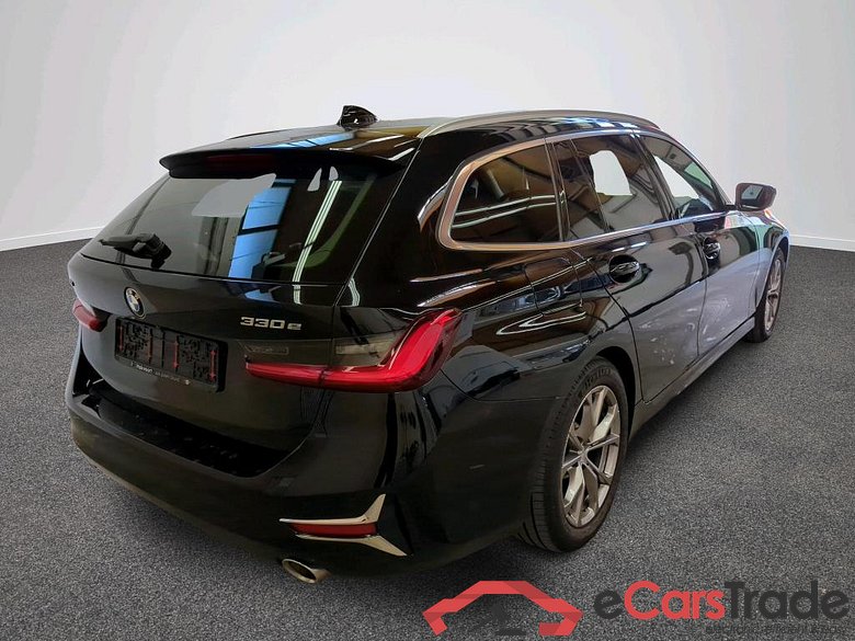 Baureihe 3 Touring 330 e xDrive Luxury Line 2.0 185KW AT8 E6d #2