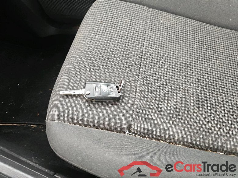 VOLKSWAGEN Caddy Cargo 55 kW #6