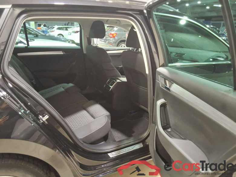 SKODA SUPERB COMBI 1.4 TSI PHEV 160KW DSG6 CLEVER #5