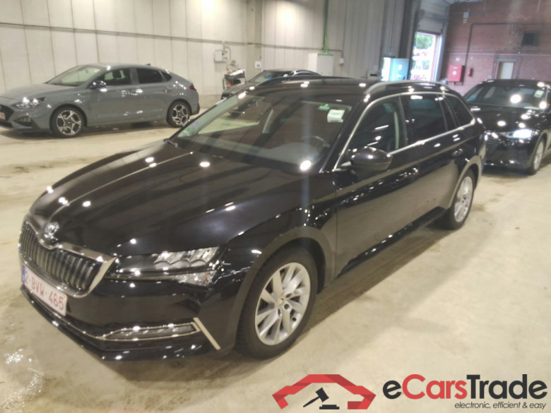 SKODA SUPERB COMBI 1.4 TSI PHEV 160KW DSG6 CLEVER #1