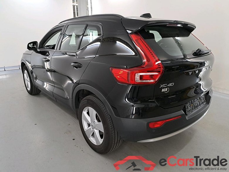 VOLVO XC40 1.5 T2 ESSENTIAL AUTO #3
