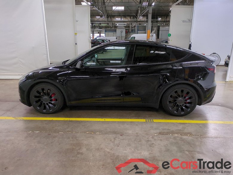 TESLA Model Y / 2020 / 5P / SUV Performance Dual Motor AWD #2