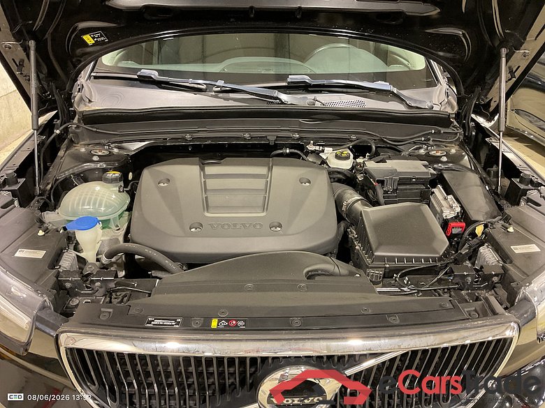 VOLVO XC40 1.5 T3 MOMENTUM CORE #4