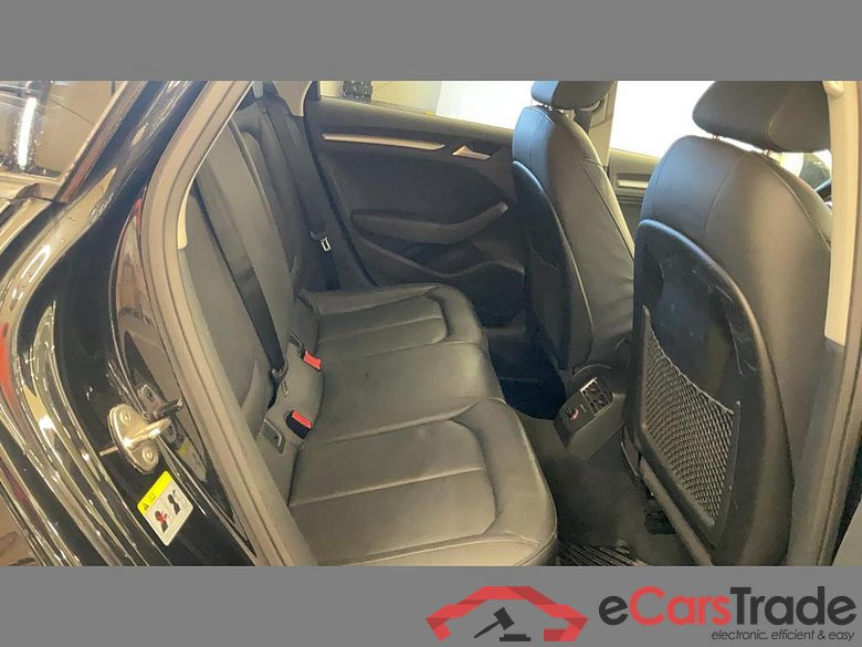 AUDI A3 Sedan Dsl A3 1.6 TDi Attraction #5