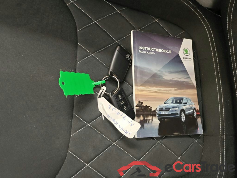 Škoda Karoq 1.5 TSI Greentech DSG Sportline Business 5d + Pano #4