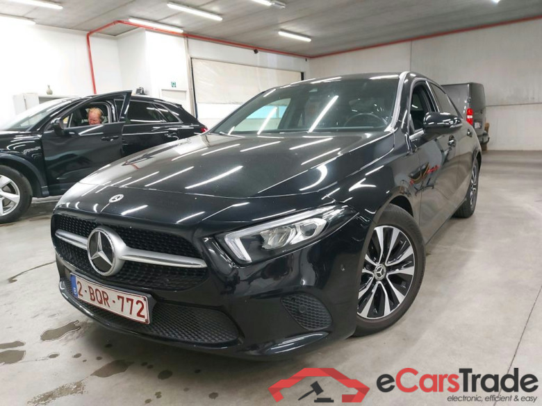 MERCEDES - MER A BERLINE 180d 116PK 8G-DCT Business Solution & Smartphone Intergration #1