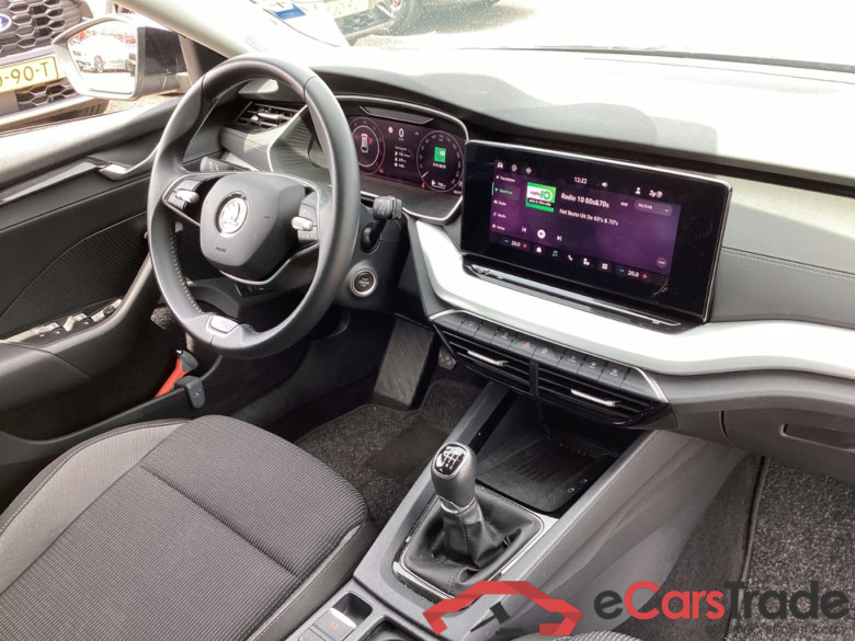SKODA OCTAVIA COMBI 1.5 TSI Bns. Edition #5