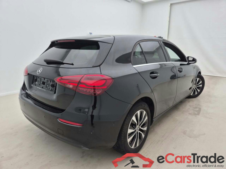 MERCEDES-BENZ A-KLASSE 2.0 180D 8G-DCT BUSINESS LINE #2