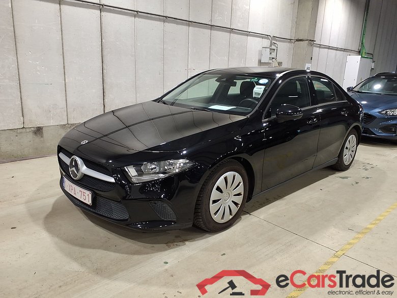 MERCEDES-BENZ CLASS A SEDAN (V177) A 180