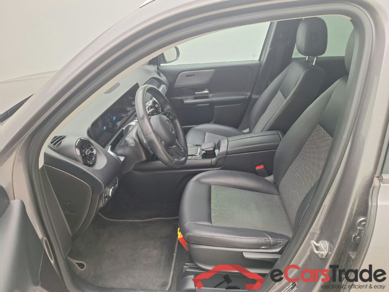 Mercedes, GLB '19, Mercedes-Benz GLB GLB 180 Business Solution 5d #3