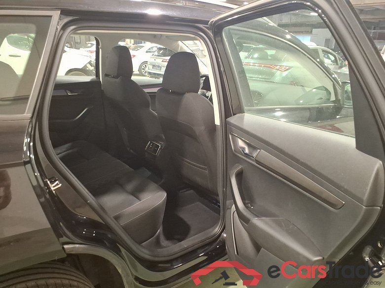 SKODA KAROQ DIESEL 1.6 CR TDi SCR Ambition #5