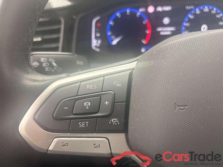 VOLKSWAGEN POLO 1.0 TSI Life Bns #6