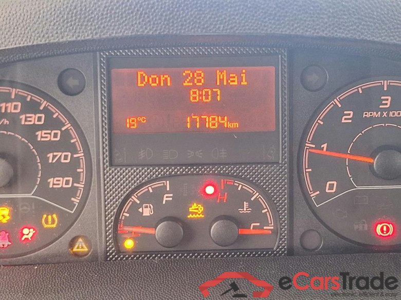 Boxer Kombi 333 L2H2 Active Blue-HDi 130 2.0 HDi 96KW MT6 E6 #6